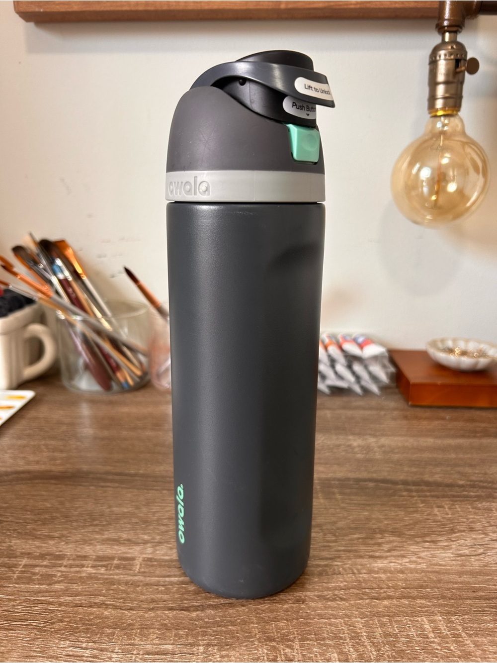Owala 24oz Water Bottle